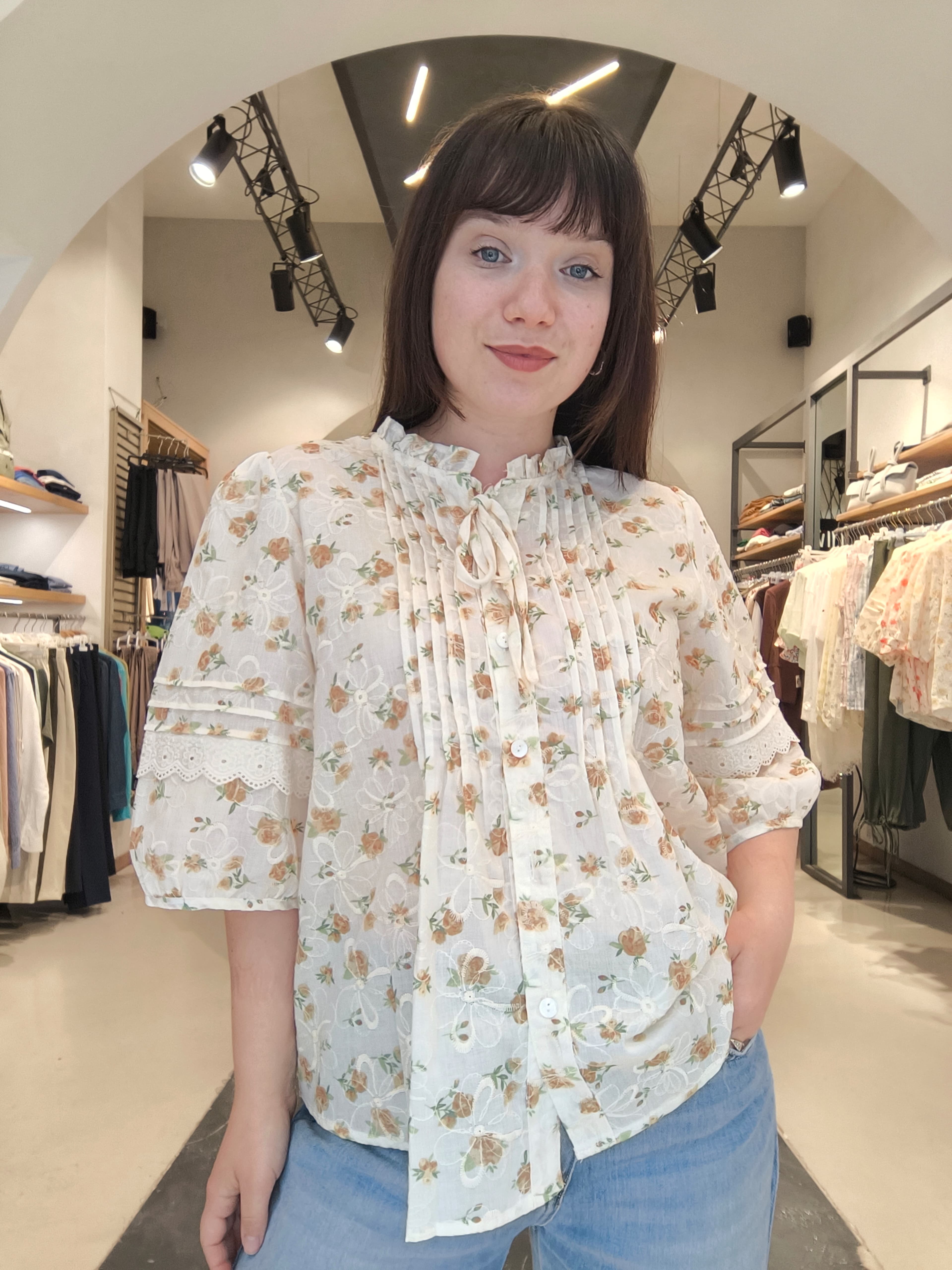 Camicia Amélie con Pences e Pizzo Floreale  image 0