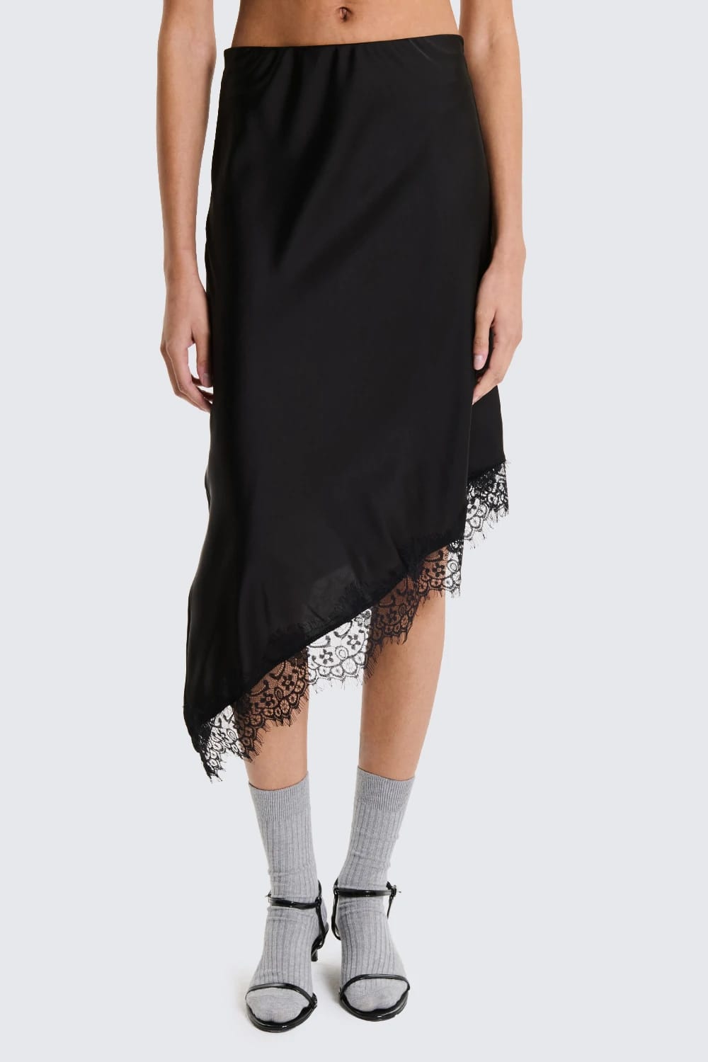 Gonna Midi Asimmetrica in Satin con Orlo in Pizzo - Nero image 1