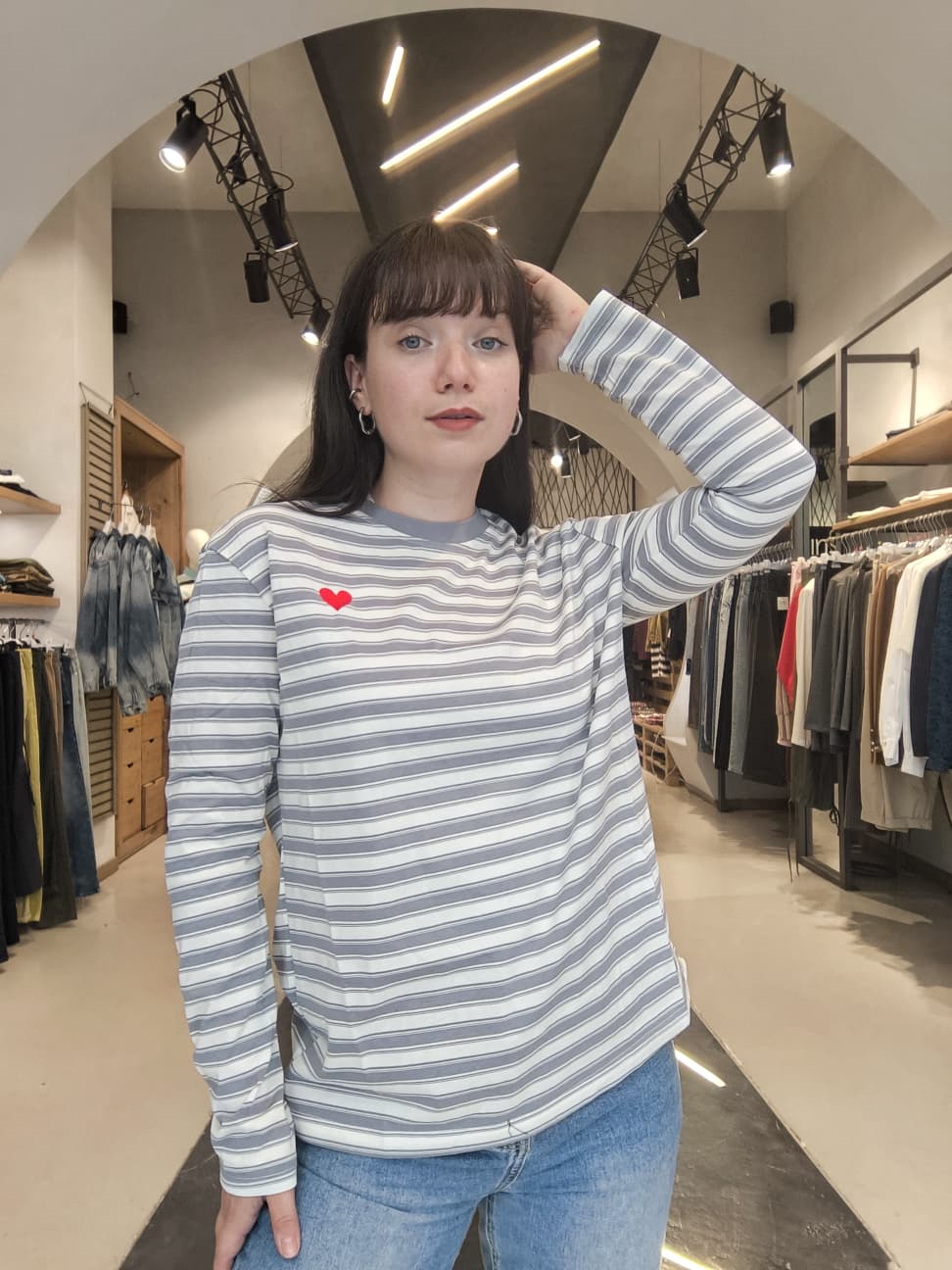 T-Shirt Manica Lunga a Righe con Cuore Grigio e Bianco