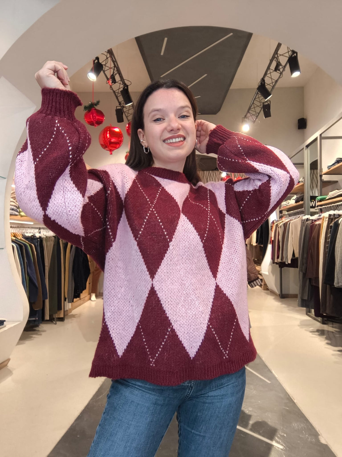 Maglione in Lana a Rombi Rosa e Bordoeux  image 1
