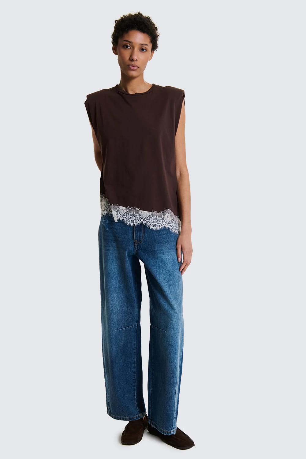 Jeans Barrel Fit con Cuciture Ergonomiche Lavaggio Medio image 1